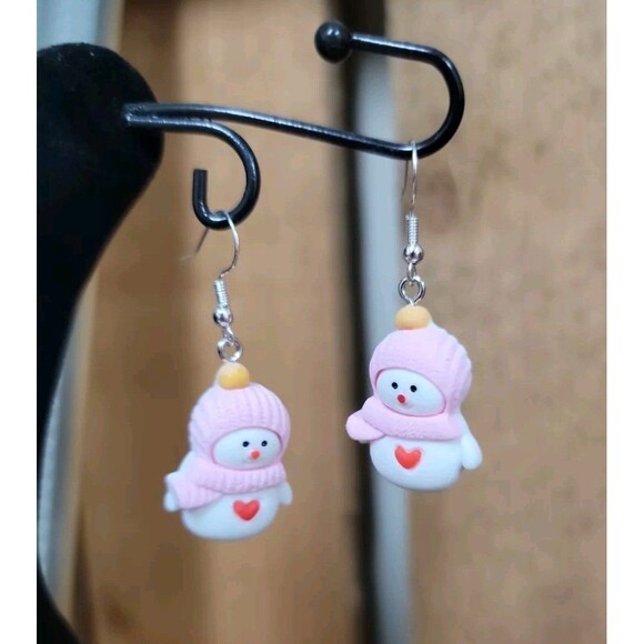 Cute Snowman Valentine Heart Earrings - Picture 1 of 2